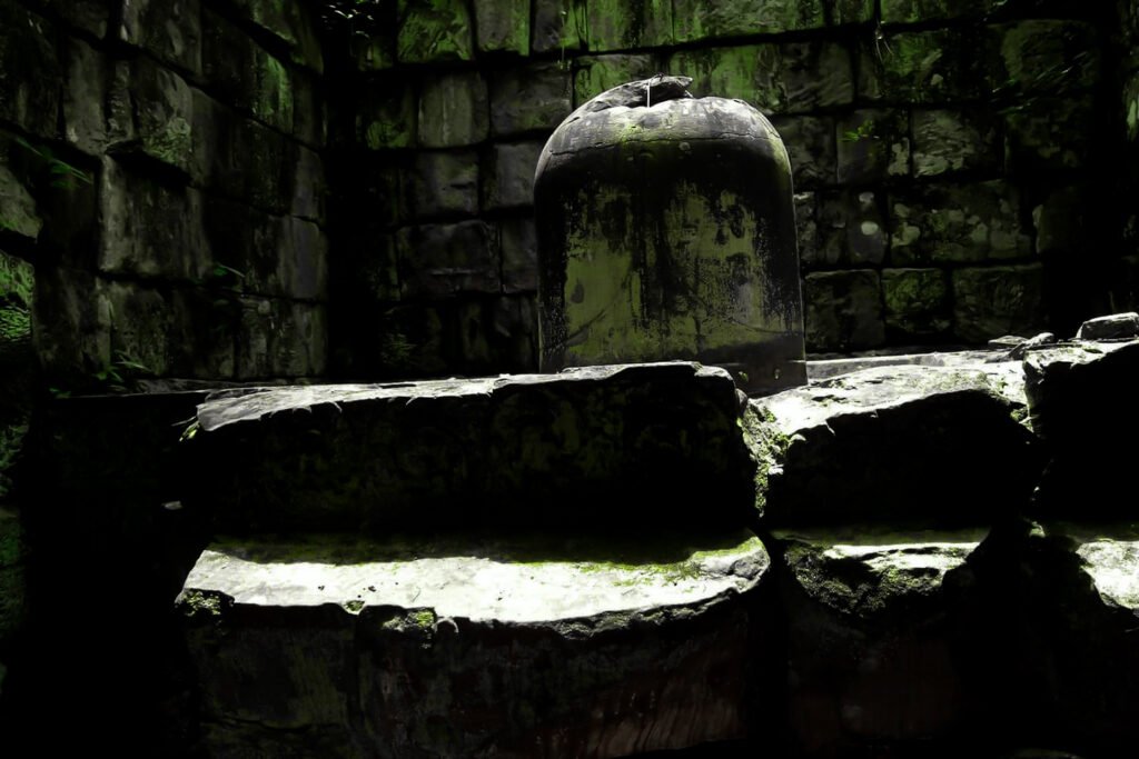 Phnom Kulen Hike, Swim & Explore Cambodia's Mystical Mountain