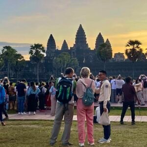 Private Angkor Sunrise Experience: Angkor Wat, Bayon & Ta Prohm