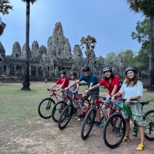 Bike Tour Through Siem Reap’s Villages and Traditional Markets